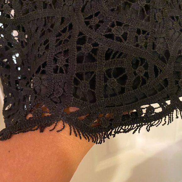 🌑Lace eyelet overlay🌑  Ladies Blouse  NWT - Picture 9 of 12